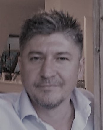 Kálny Csaba, Diamond Ingatlaniroda Kft referens
