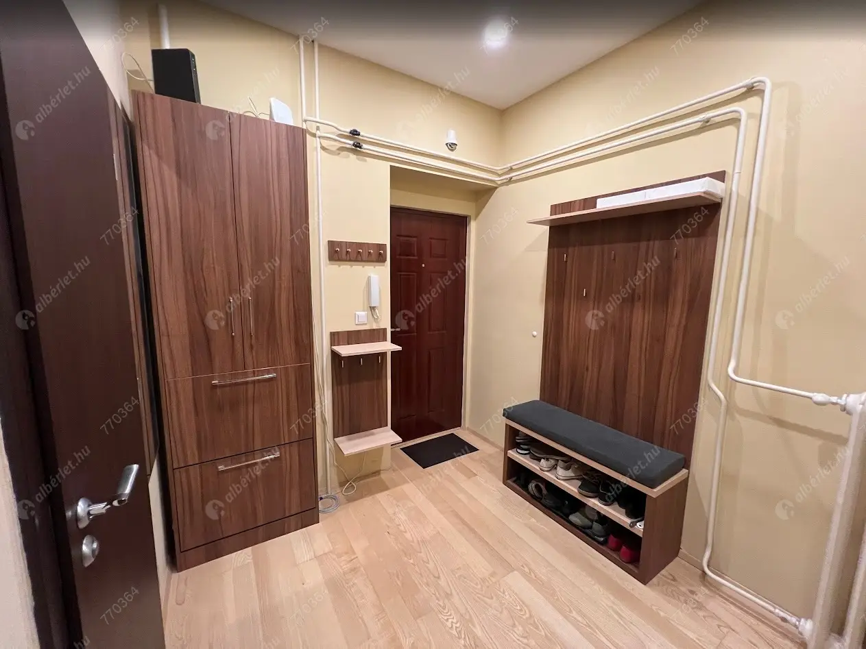 Kiadó albérlet 650000 Ft/hó áron: ,   . Mérete: 90 nm, 3 szobás | Alberlet.hu - 6571577