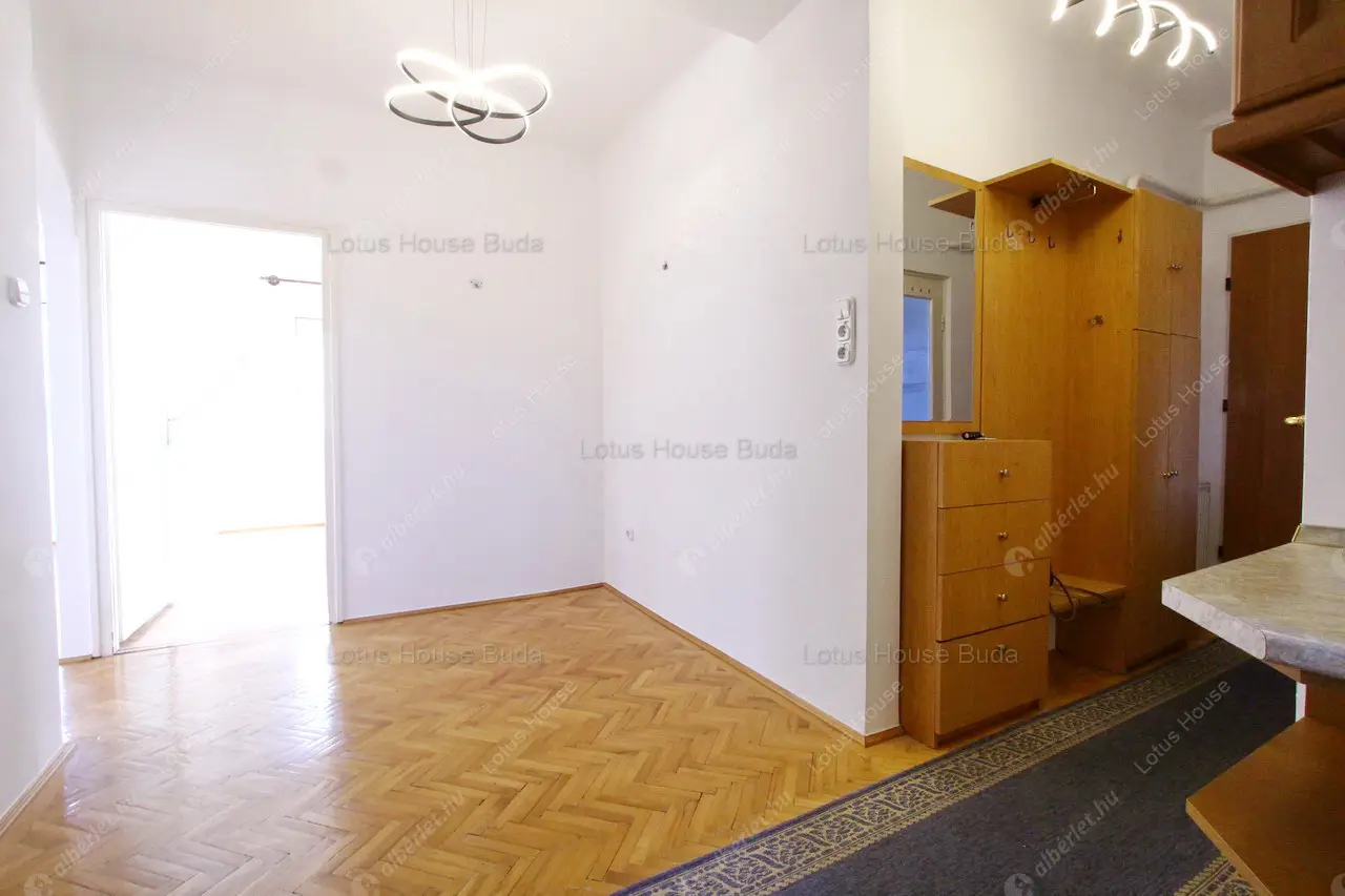 Kiadó albérlet 0 Ft/hó áron: ,   . Mérete:  nm, 1 szobás | Alberlet.hu - 6145715