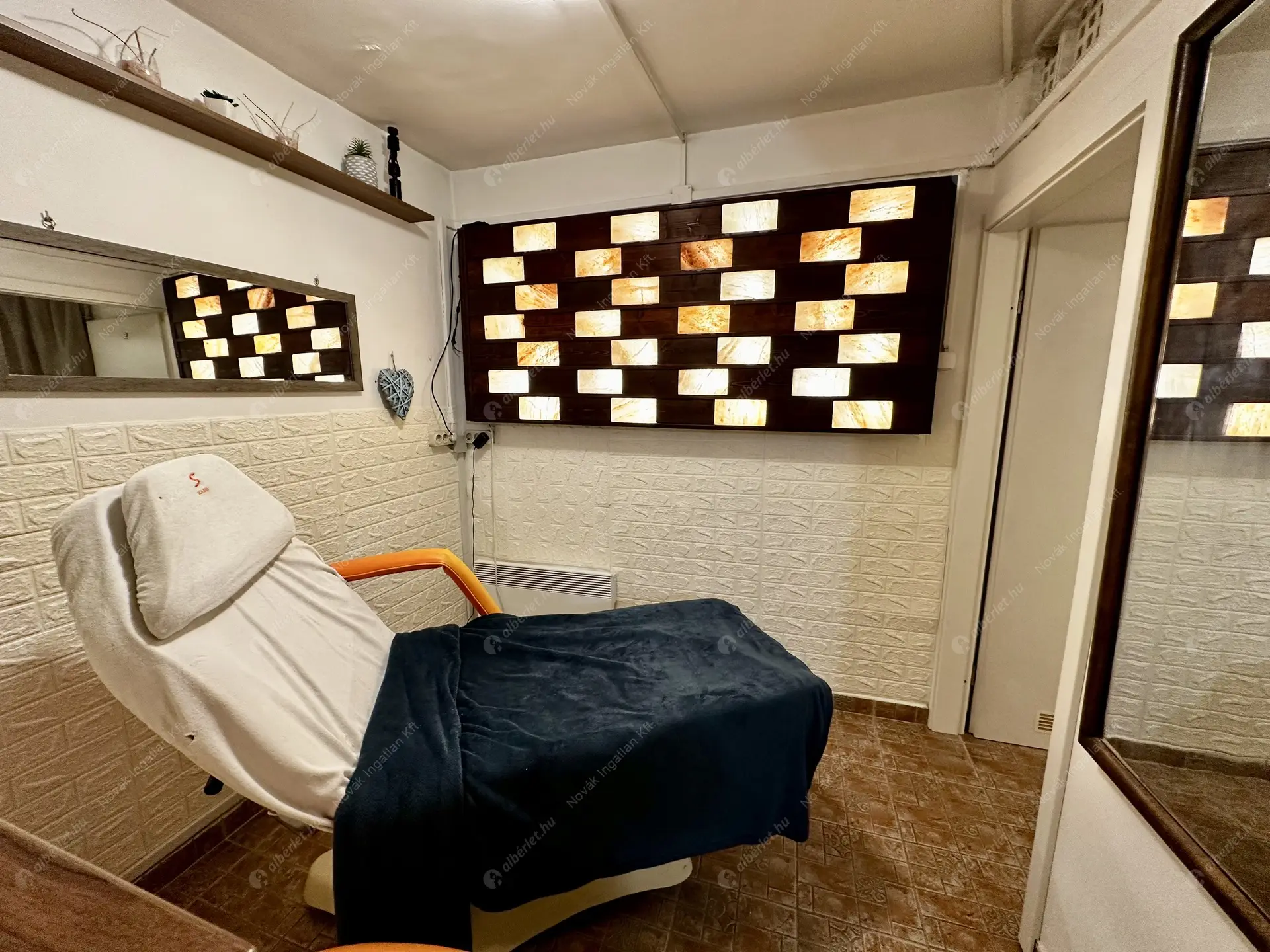 Kiadó albérlet 0 Ft/hó áron: ,   . Mérete:  nm, 1 szobás | Alberlet.hu - 6463286