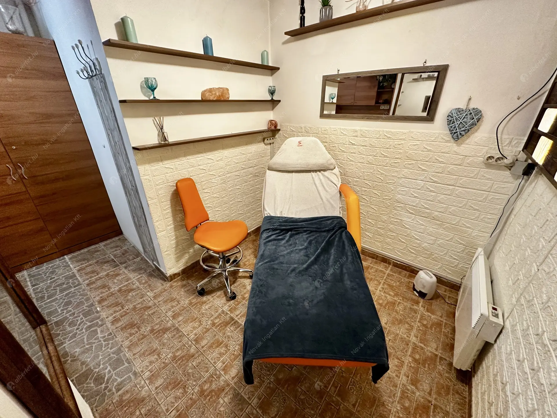 Kiadó albérlet 0 Ft/hó áron: ,   . Mérete:  nm, 1 szobás | Alberlet.hu - 6463287