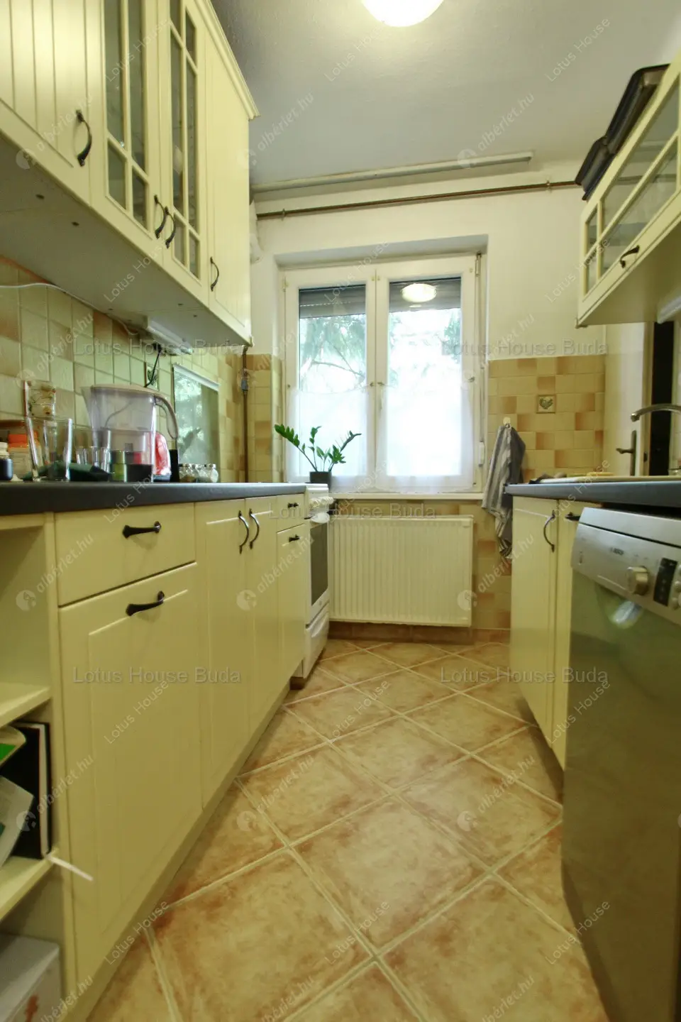 Kiadó albérlet 0 Ft/hó áron: ,   . Mérete:  nm, 1 szobás | Alberlet.hu - 6525842