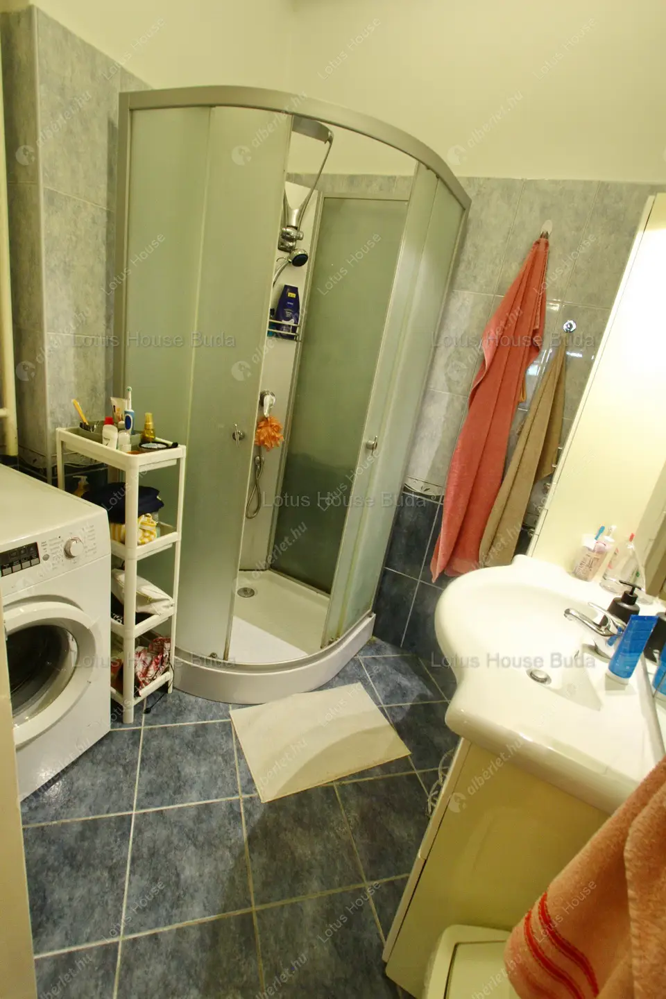 Kiadó albérlet 0 Ft/hó áron: ,   . Mérete:  nm, 1 szobás | Alberlet.hu - 6525843