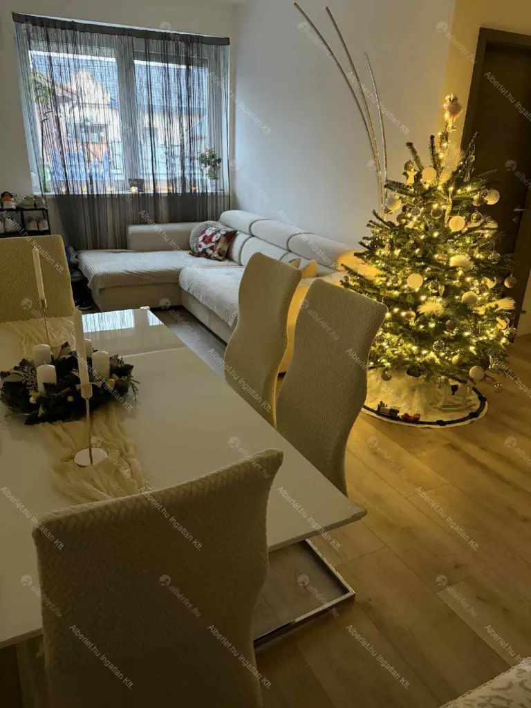 Kiadó albérlet 200000 Ft/hó áron: Aszód,  Kossuth Lajos utca. Mérete: 56 nm, 3 szobás | Alberlet.hu - 6676885