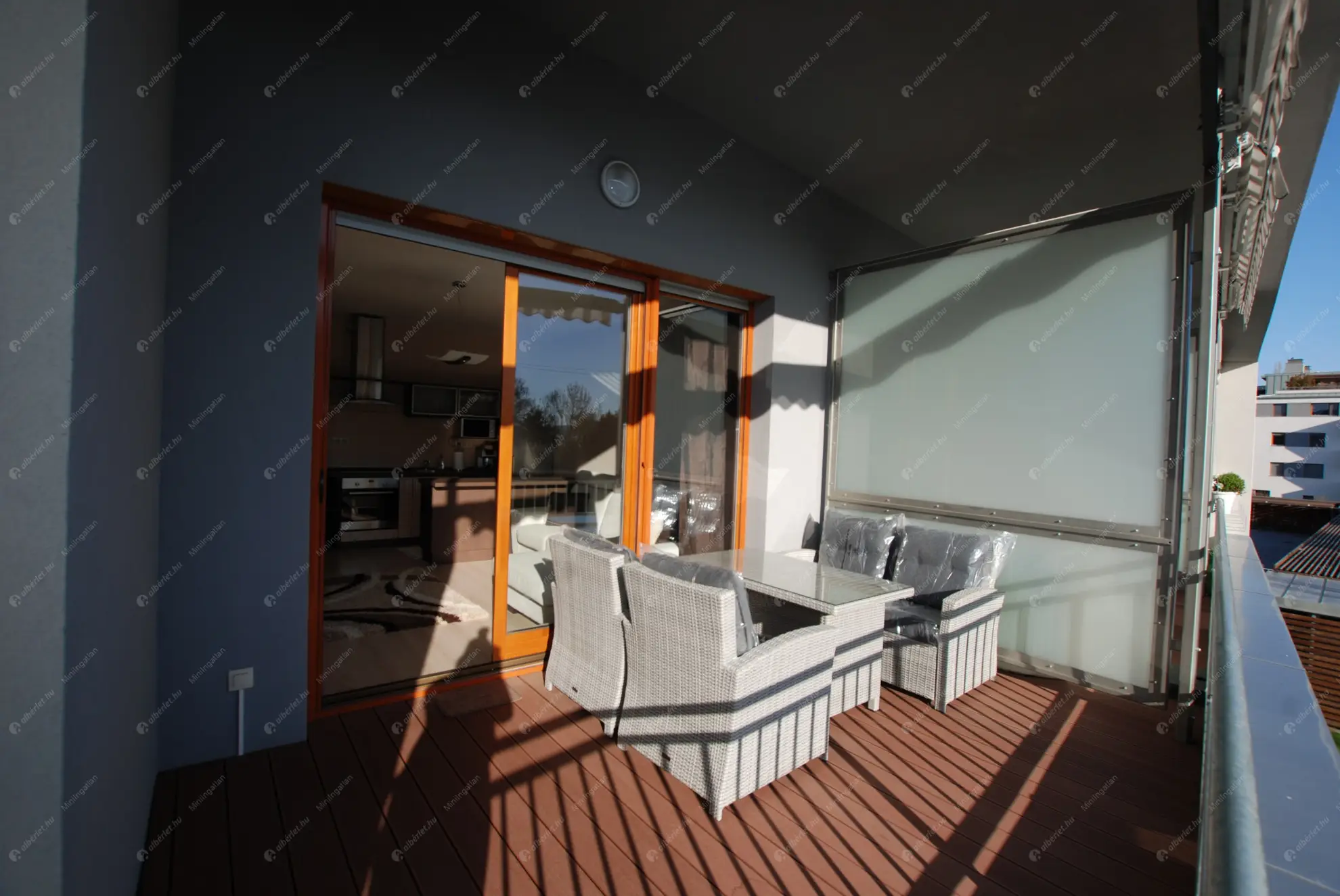 Kiadó albérlet 230000 Ft/hó áron: Balatonfüred,  Aranyhíd sétány. Mérete: 45 nm, 2 szobás | Alberlet.hu - 6570830