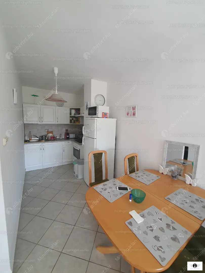 Kiadó albérlet 200000 Ft/hó áron: Balatonfüred,  Szabadság  utca . Mérete: 45 nm, 2 szobás | Alberlet.hu - 6570836