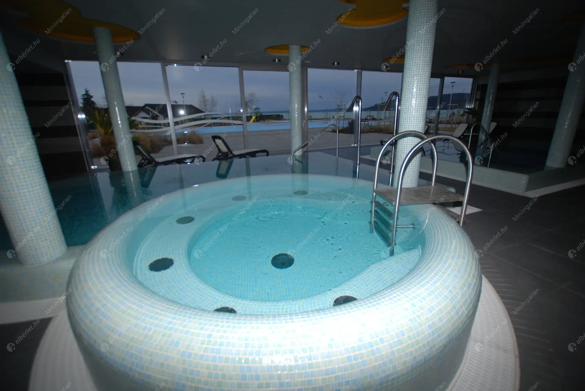 Kiadó albérlet 582000 Ft/hó áron: Balatonfüred,  Széchenyi utca. Mérete: 65 nm, 3 szobás | Alberlet.hu - 6314720