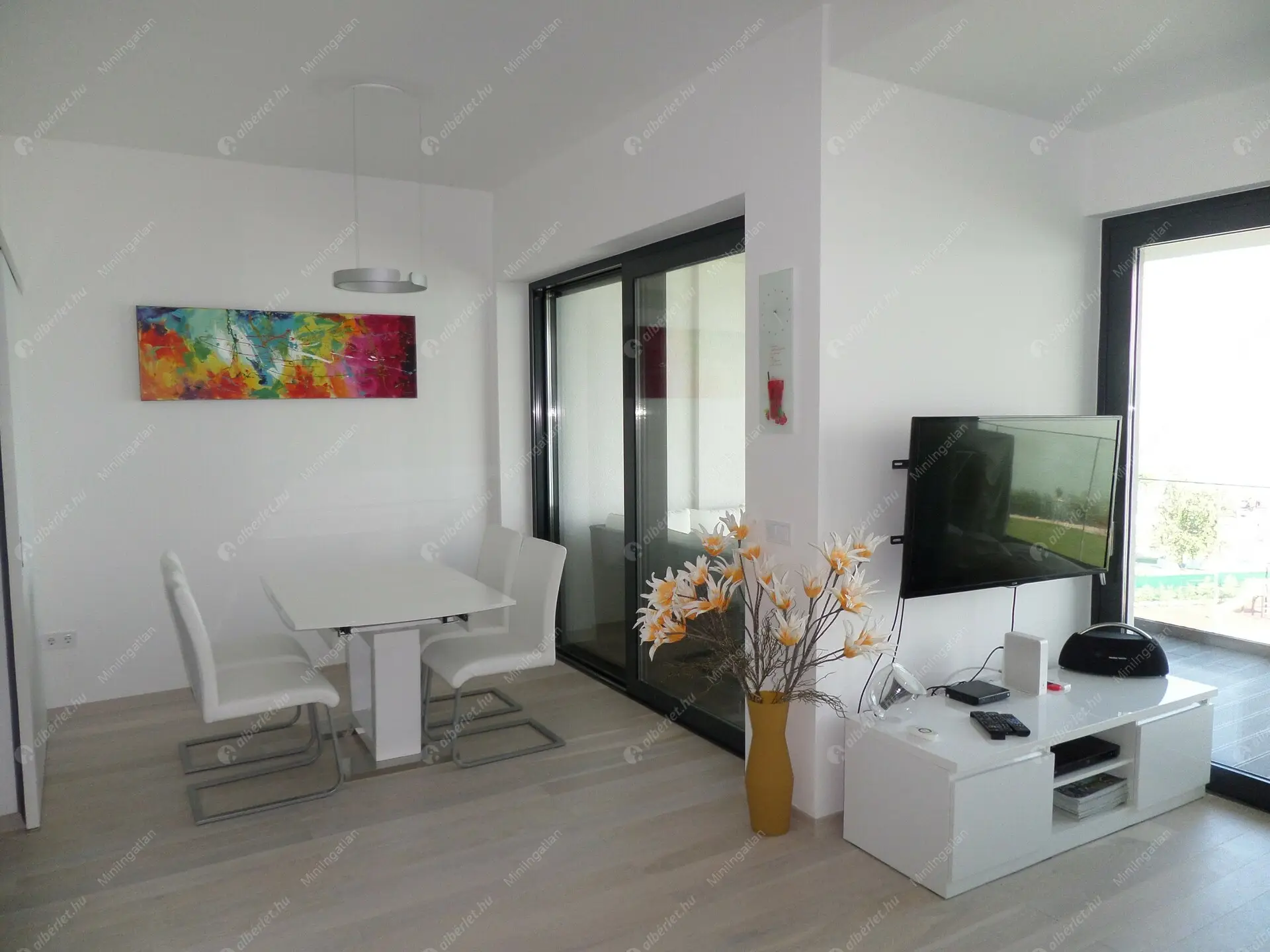 Kiadó albérlet 582000 Ft/hó áron: Balatonfüred,  Széchenyi utca. Mérete: 65 nm, 3 szobás | Alberlet.hu - 6314732