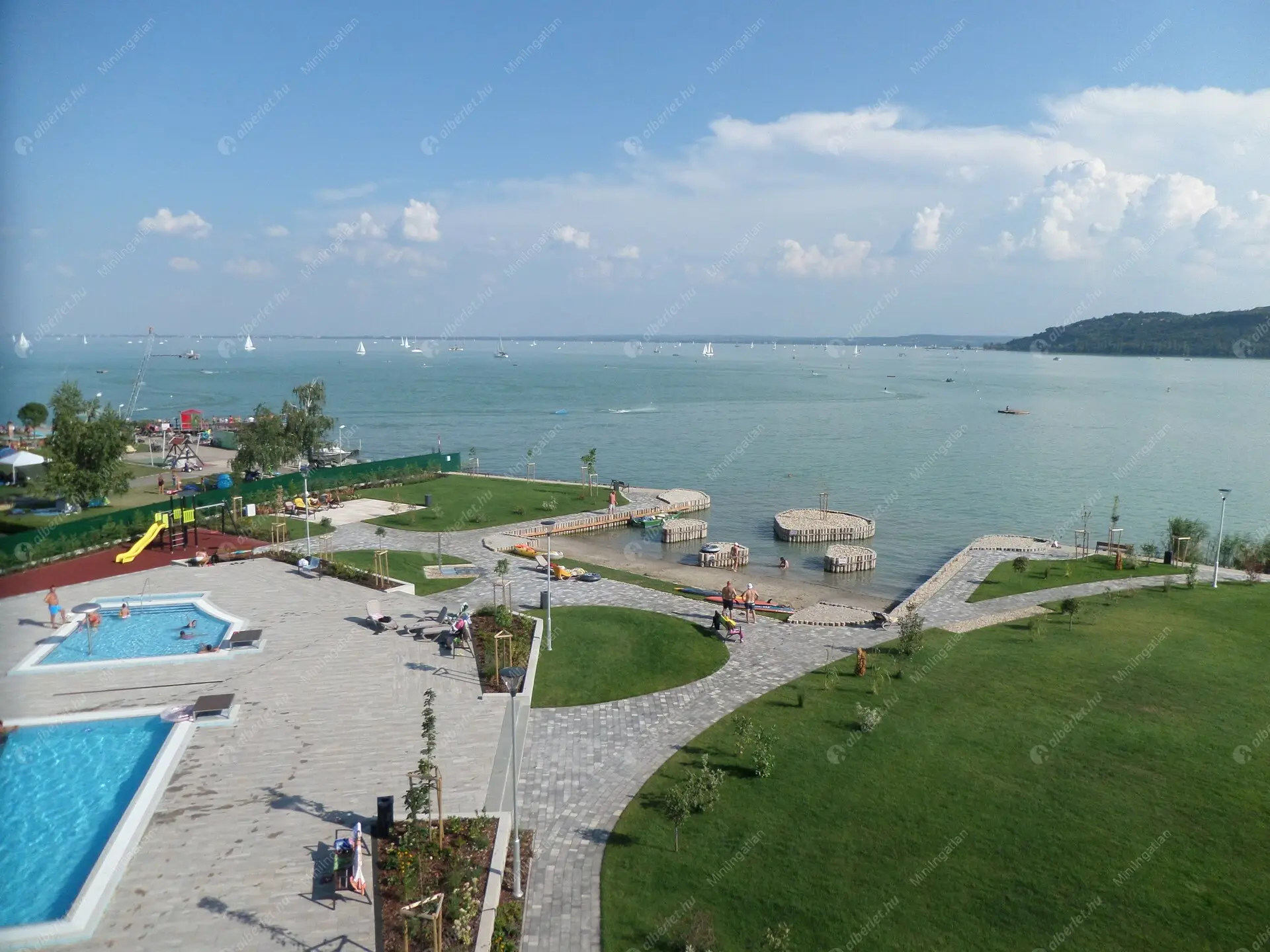 Kiadó albérlet 582000 Ft/hó áron: Balatonfüred,  Széchenyi utca. Mérete: 65 nm, 3 szobás | Alberlet.hu - 6314736