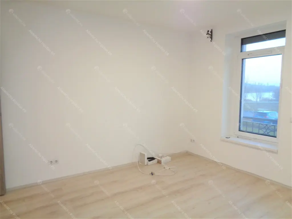 Kiadó albérlet 320000 Ft/hó áron: Biatorbágy,  Kőris utca. Mérete: 72 nm, 2 szobás | Alberlet.hu - 6652791