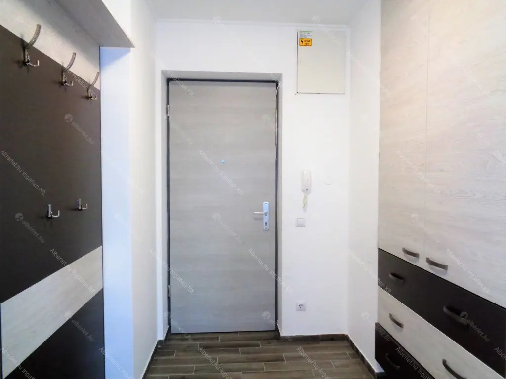 Kiadó albérlet 320000 Ft/hó áron: Biatorbágy,  Kőris utca. Mérete: 72 nm, 2 szobás | Alberlet.hu - 6652795