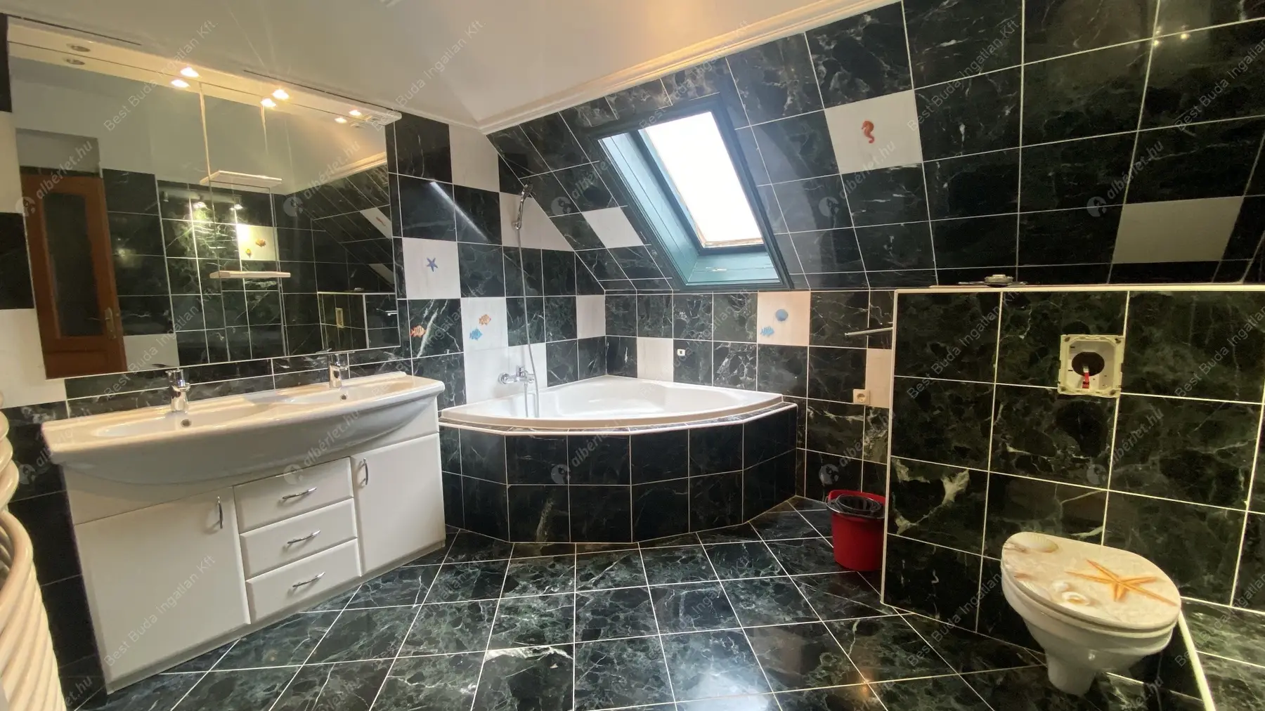 Kiadó albérlet 450000 Ft/hó áron: Budakeszi,  Barackvirág utca. Mérete: 200 nm, 4 szobás | Alberlet.hu - 6157251