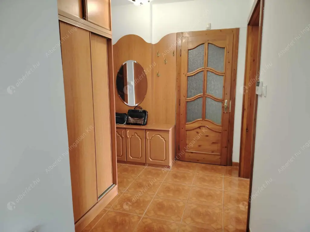 Kiadó albérlet 480000 Ft/hó áron: Budakeszi,  Mandula utca. Mérete: 150 nm, 5 szobás | Alberlet.hu - 6560749