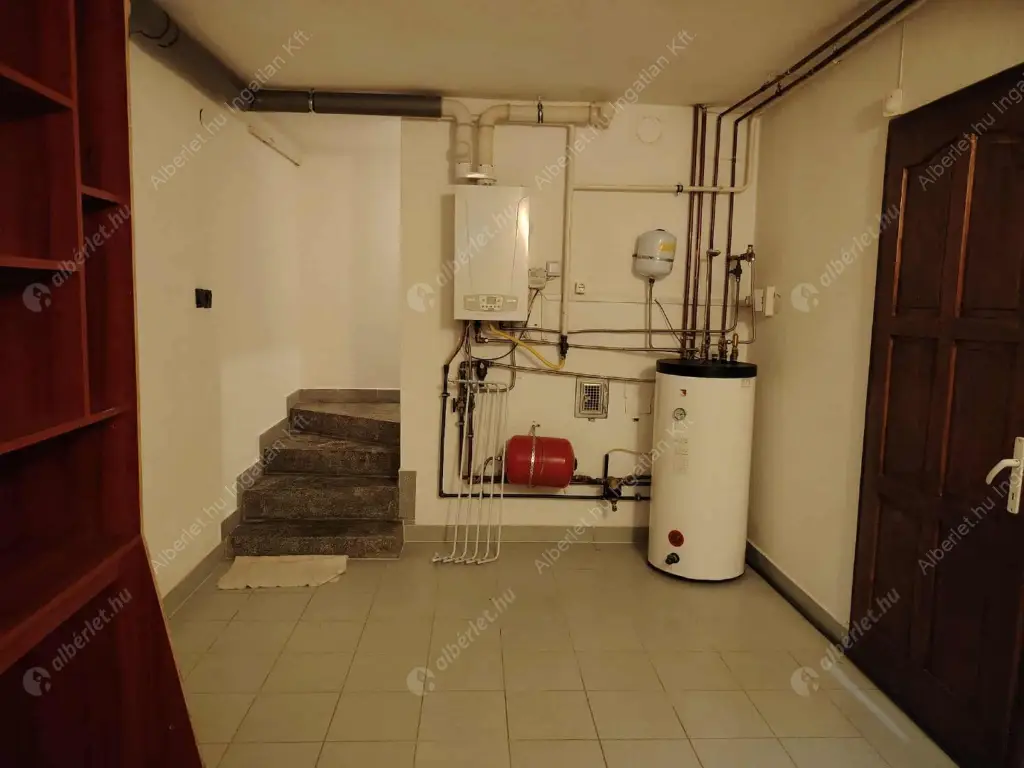 Kiadó albérlet 480000 Ft/hó áron: Budakeszi,  Mandula utca. Mérete: 150 nm, 5 szobás | Alberlet.hu - 6560756