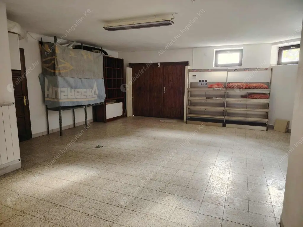 Kiadó albérlet 480000 Ft/hó áron: Budakeszi,  Mandula utca. Mérete: 150 nm, 5 szobás | Alberlet.hu - 6560768