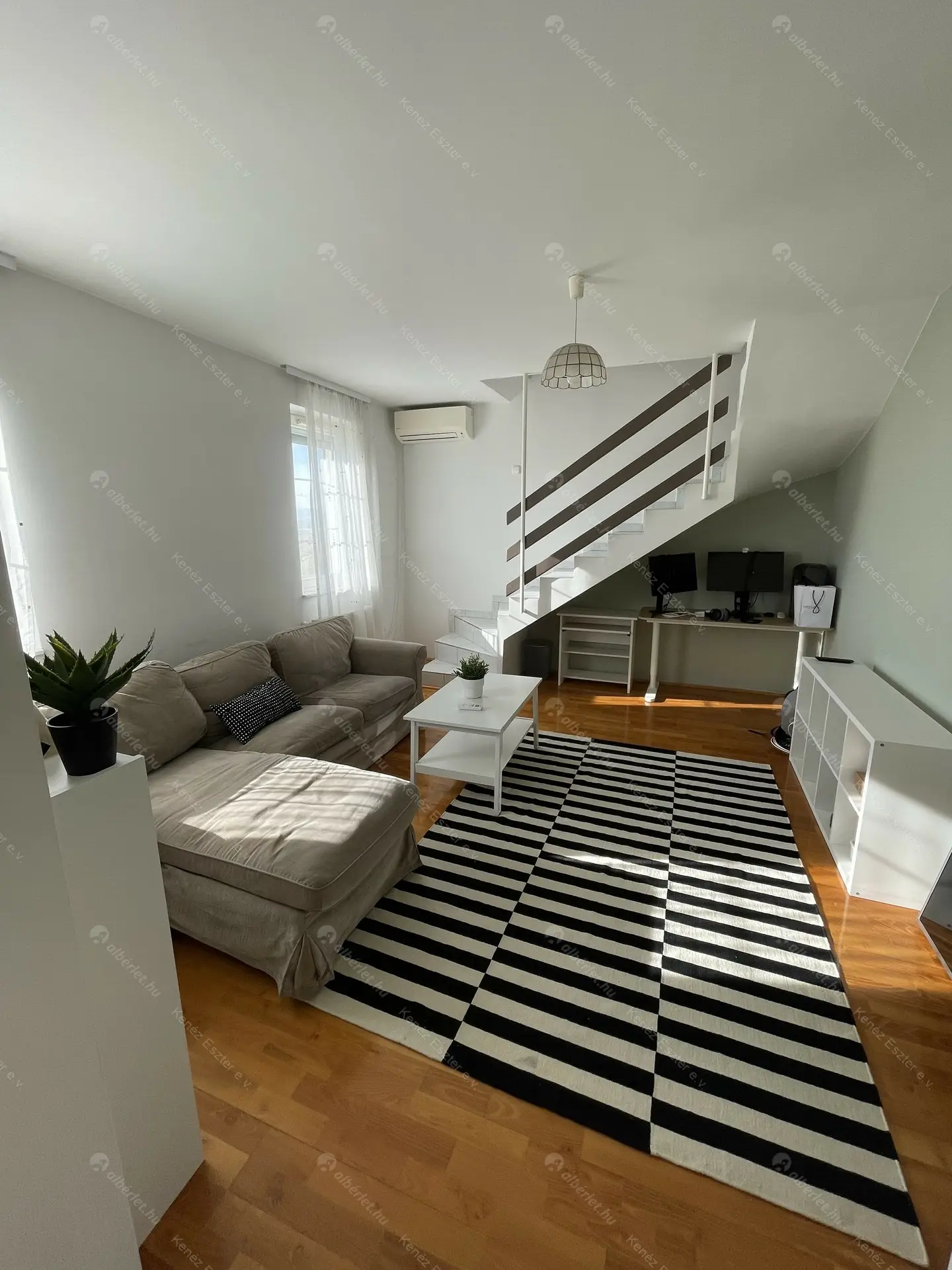 Kiadó albérlet 299000 Ft/hó áron: Budaörs,  Ebner György  . Mérete: 50 nm, 2 szobás | Alberlet.hu - 6465300