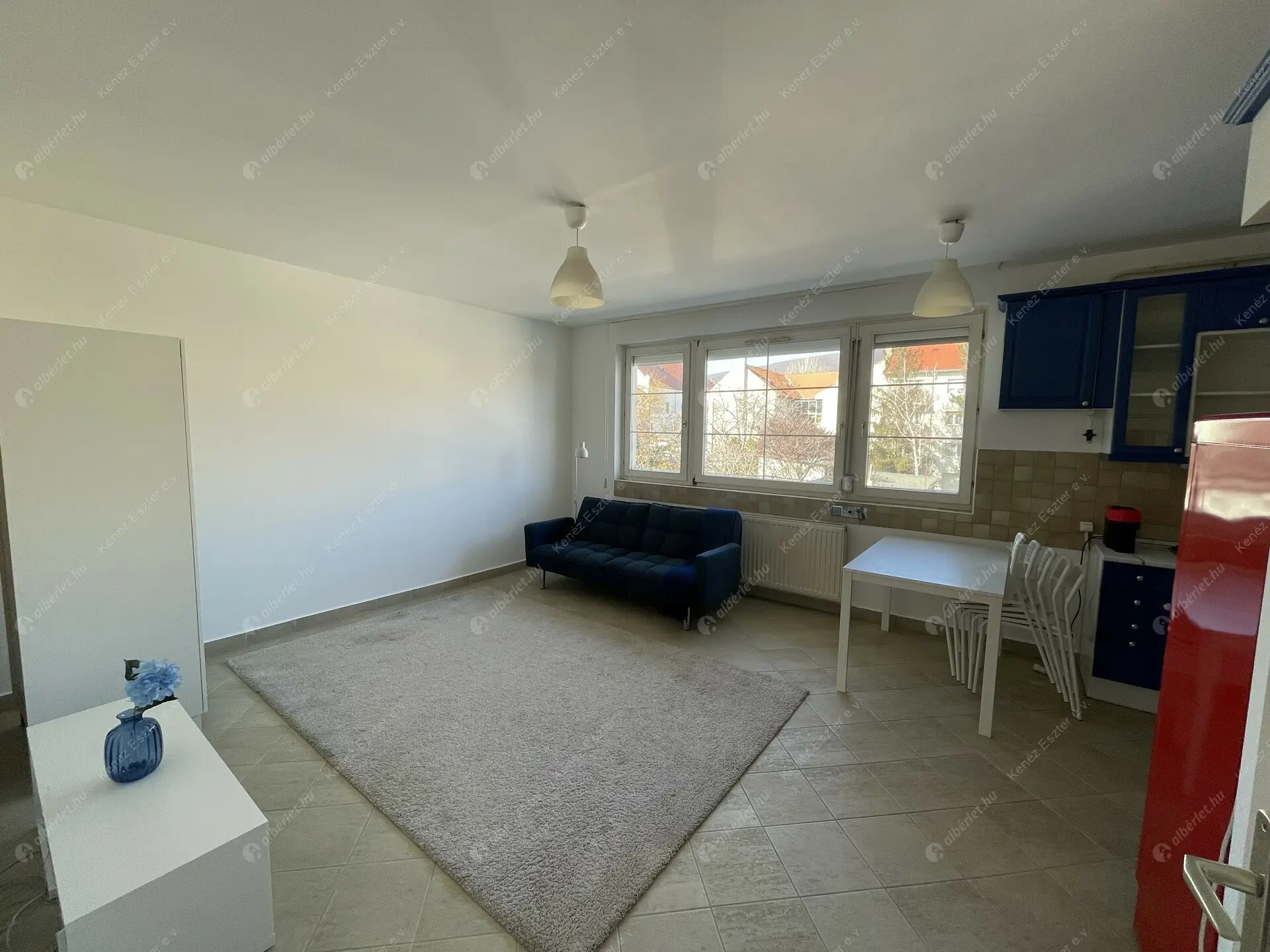 Kiadó albérlet 299000 Ft/hó áron: Budaörs,  Ebner György  . Mérete: 50 nm, 2 szobás | Alberlet.hu - 6465303