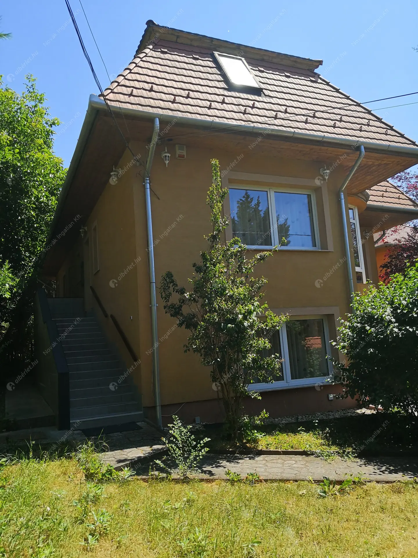 Kiadó albérlet 680000 Ft/hó áron: Budaörs,  Hóvirág . Mérete: 230 nm, 5 szobás | Alberlet.hu - 6505015