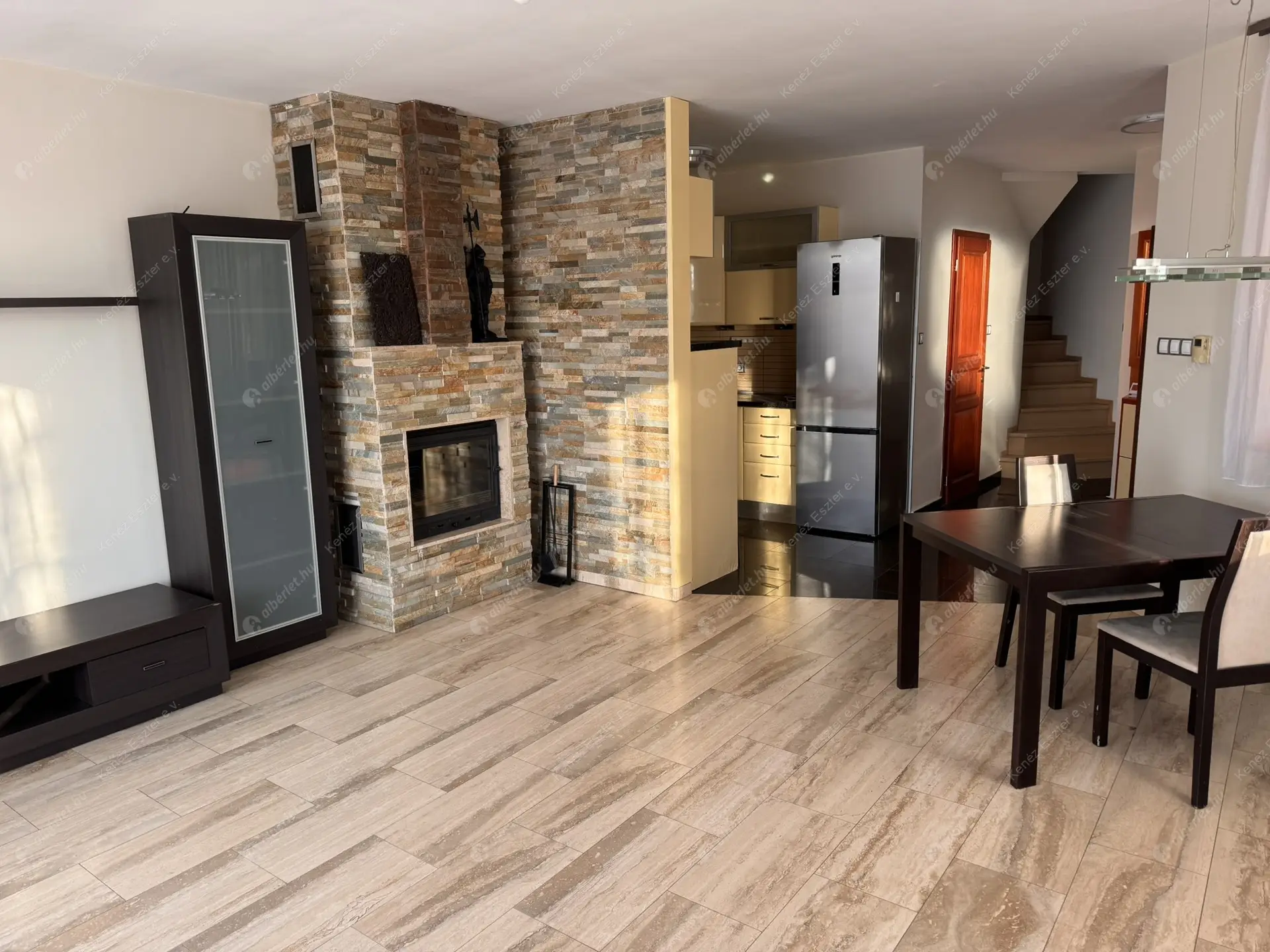 Kiadó albérlet 650000 Ft/hó áron: Budaörs,  Hóvirág utca. Mérete: 130 nm, 4 szobás | Alberlet.hu - 6382098