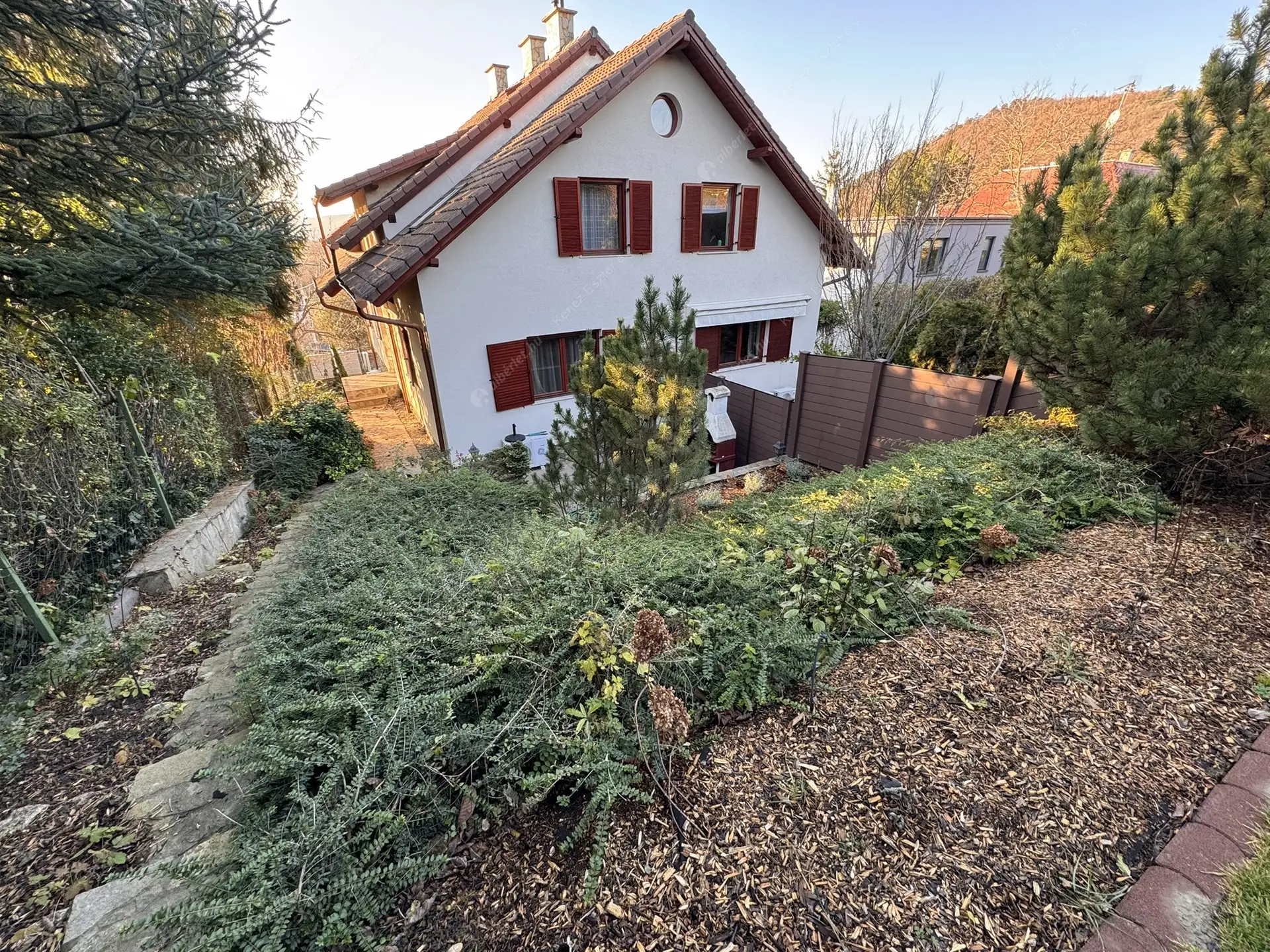 Kiadó albérlet 650000 Ft/hó áron: Budaörs,  Hóvirág utca. Mérete: 130 nm, 4 szobás | Alberlet.hu - 6382113