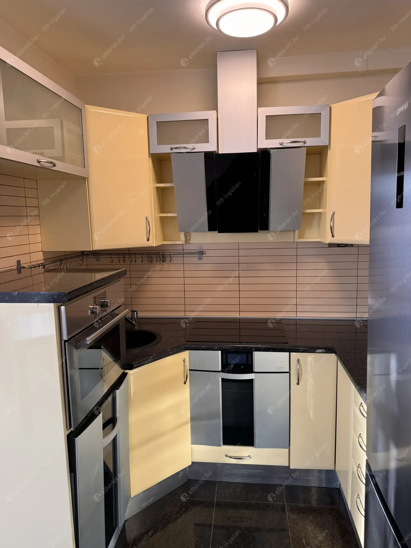 Kiadó albérlet 590000 Ft/hó áron: Budaörs,  Hóvirág utca. Mérete: 130 nm, 4 szobás | Alberlet.hu - 6404667