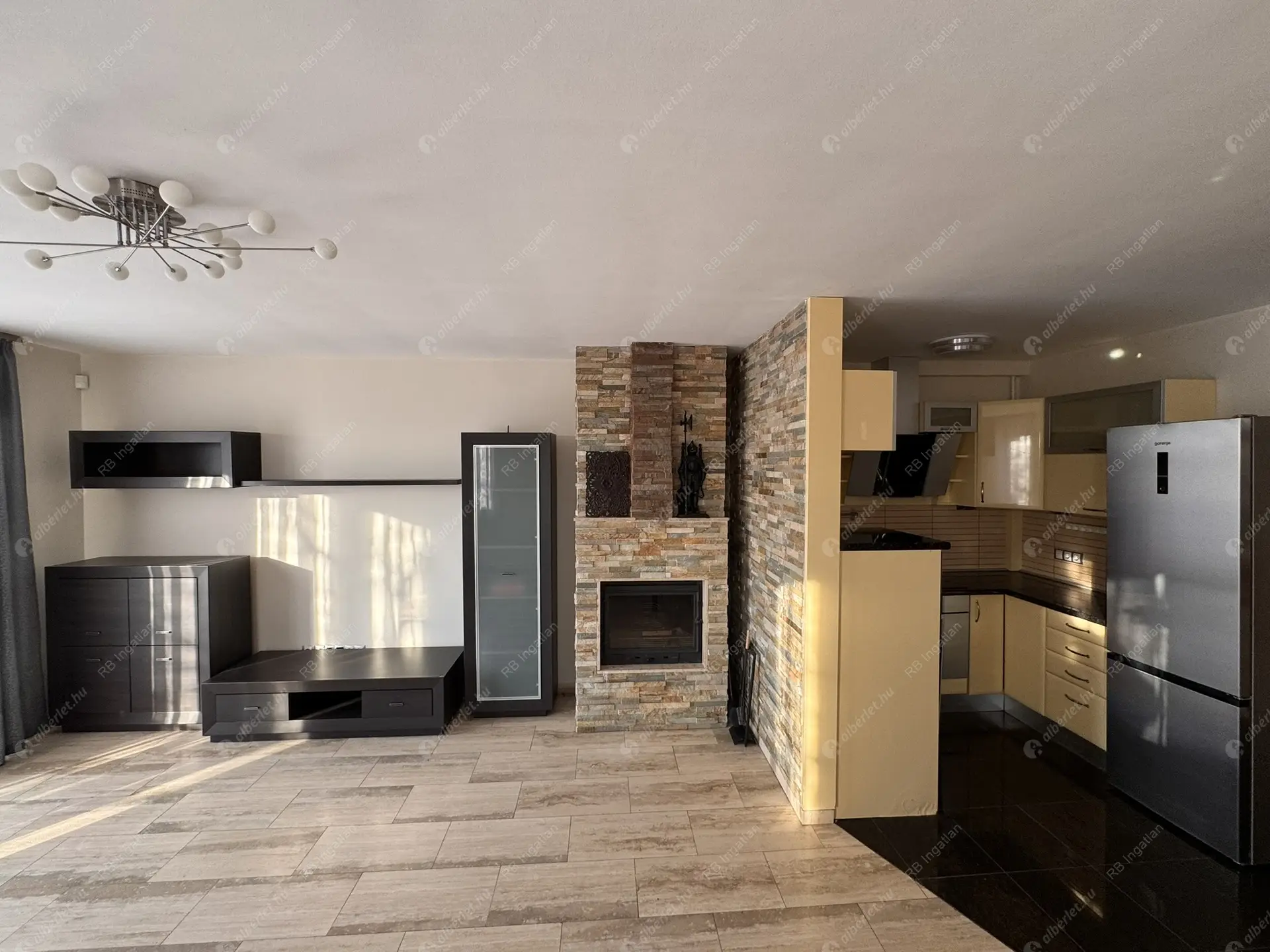 Kiadó albérlet 590000 Ft/hó áron: Budaörs,  Hóvirág utca. Mérete: 130 nm, 4 szobás | Alberlet.hu - 6404669