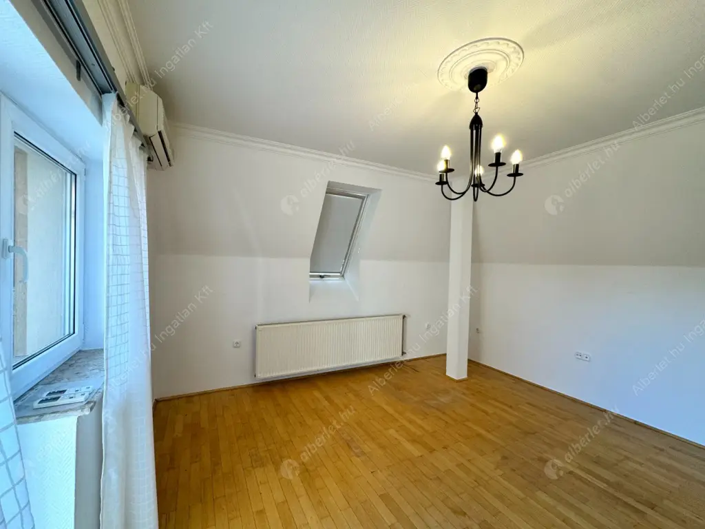 Kiadó albérlet 630000 Ft/hó áron: Budaörs,  Hóvirág utca. Mérete: 230 nm, 5 szobás | Alberlet.hu - 6587547