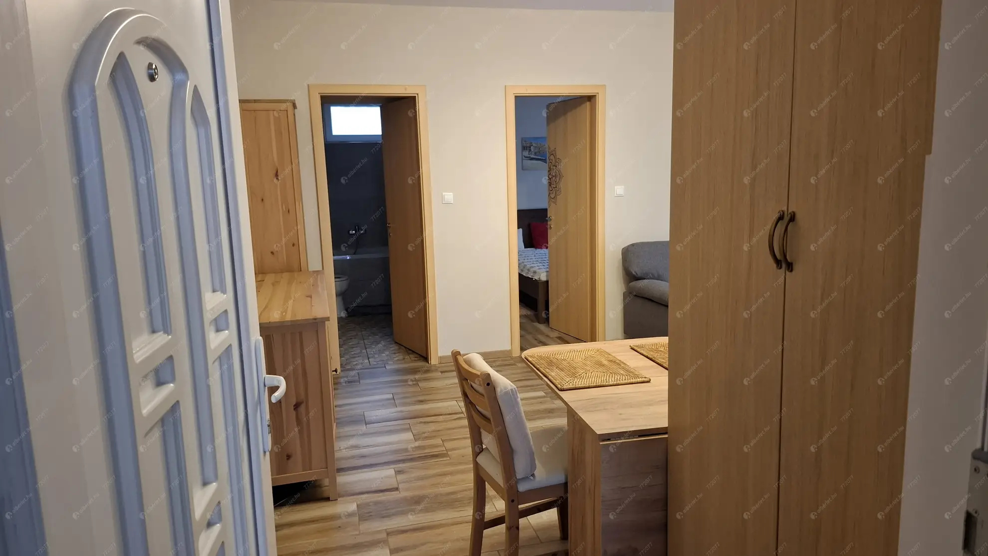 Kiadó albérlet 220000 Ft/hó áron: Budaörs,  Károly király  utca . Mérete: 40 nm, 1 szobás | Alberlet.hu - 6603227