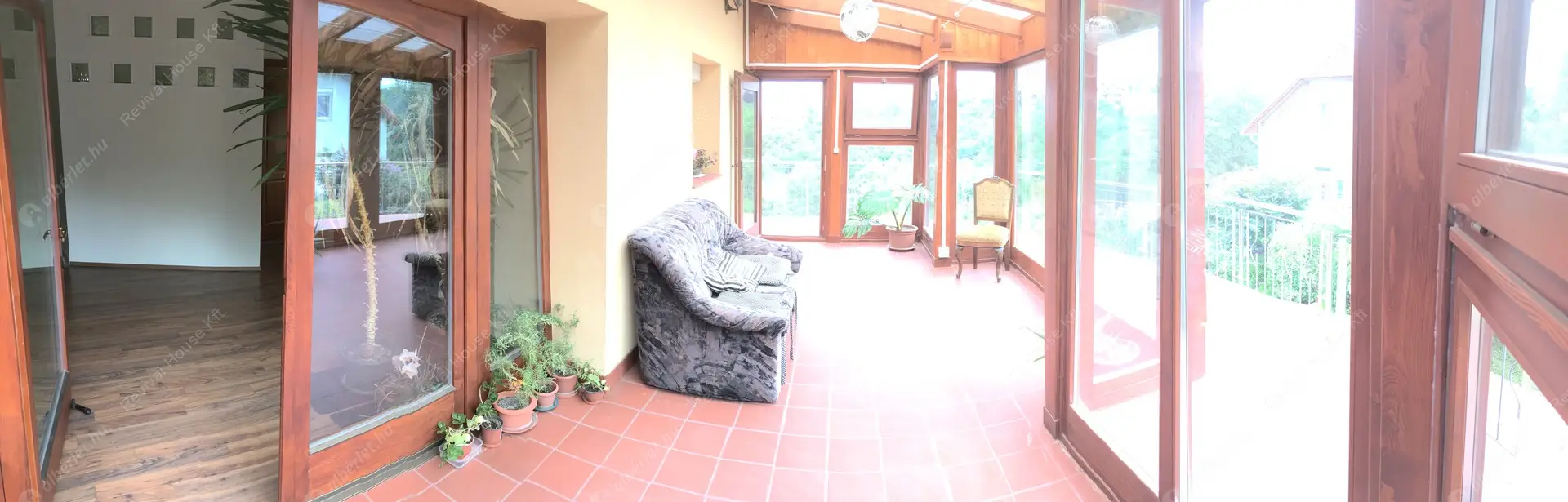 Kiadó albérlet 780000 Ft/hó áron: Budaörs,  Sólyom utca. Mérete: 270 nm, 6 szobás | Alberlet.hu - 6435358