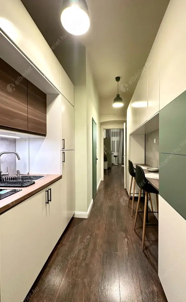 Kiadó albérlet 250000 Ft/hó áron: Budapest, I. kerület  Aladár utca. Mérete: 36 nm, 1 szobás | Alberlet.hu - 6625800