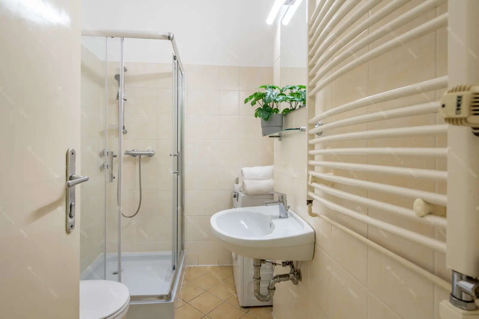 Kiadó albérlet 240000 Ft/hó áron: Budapest, I. kerület   Attila út . Mérete: 40 nm, 1 szobás | Alberlet.hu - 6135263