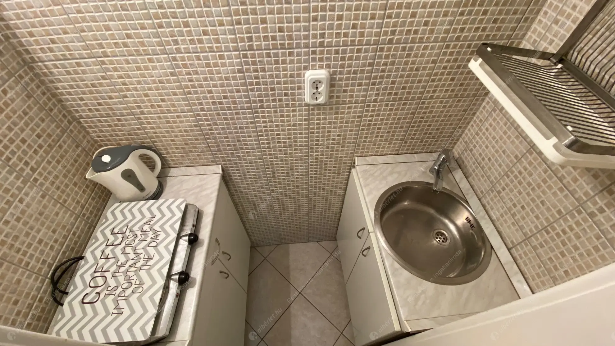 Kiadó albérlet 170000 Ft/hó áron: Budapest, I. kerület  Attila út. Mérete: 27 nm, 1 szobás | Alberlet.hu - 6580420