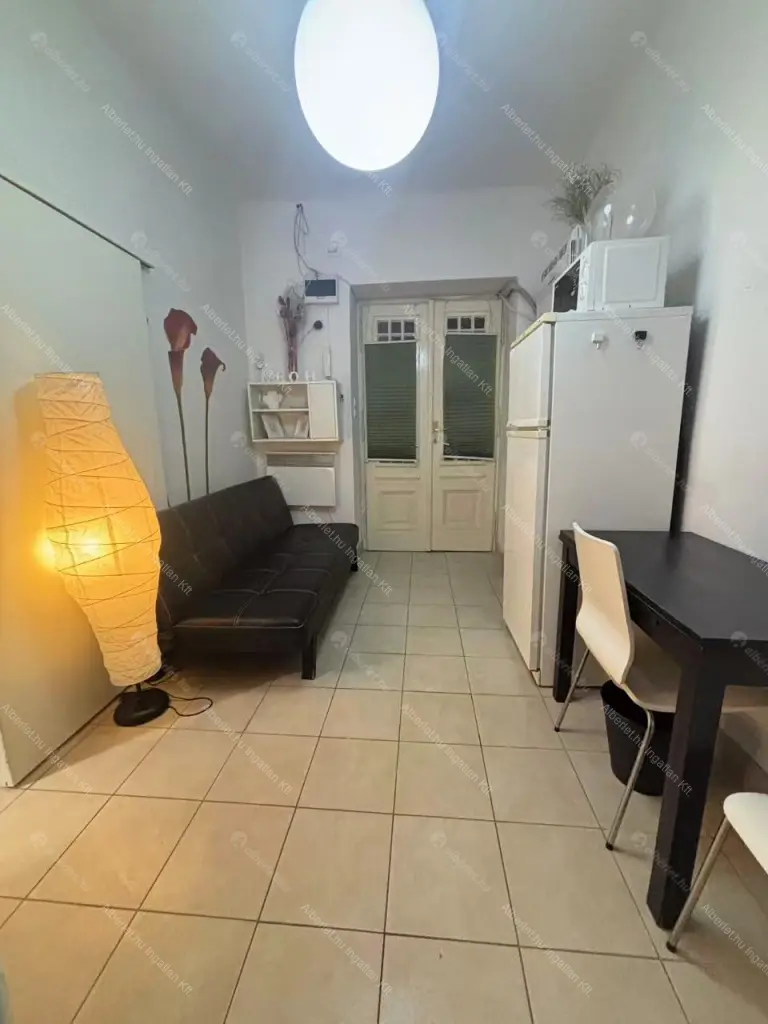 Kiadó albérlet 174000 Ft/hó áron: Budapest, I. kerület  Attila út. Mérete: 28 nm, 1 szobás | Alberlet.hu - 6666527