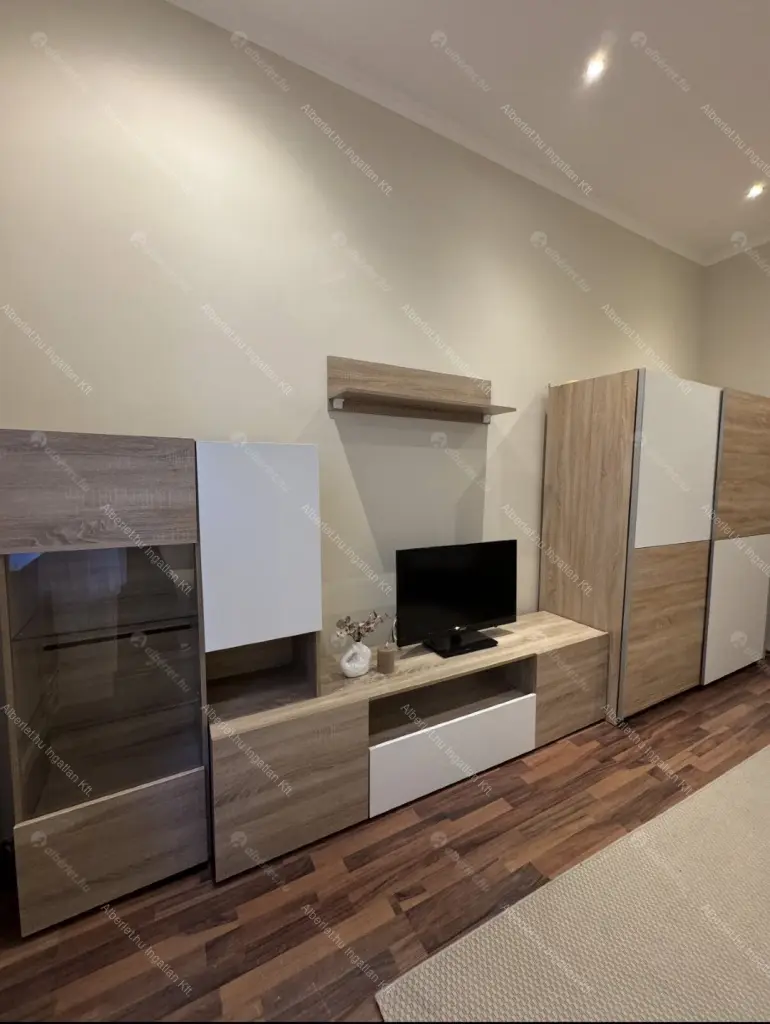 Kiadó albérlet 240000 Ft/hó áron: Budapest, I. kerület  Attila út. Mérete: 31 nm, 1 szobás | Alberlet.hu - 6653706