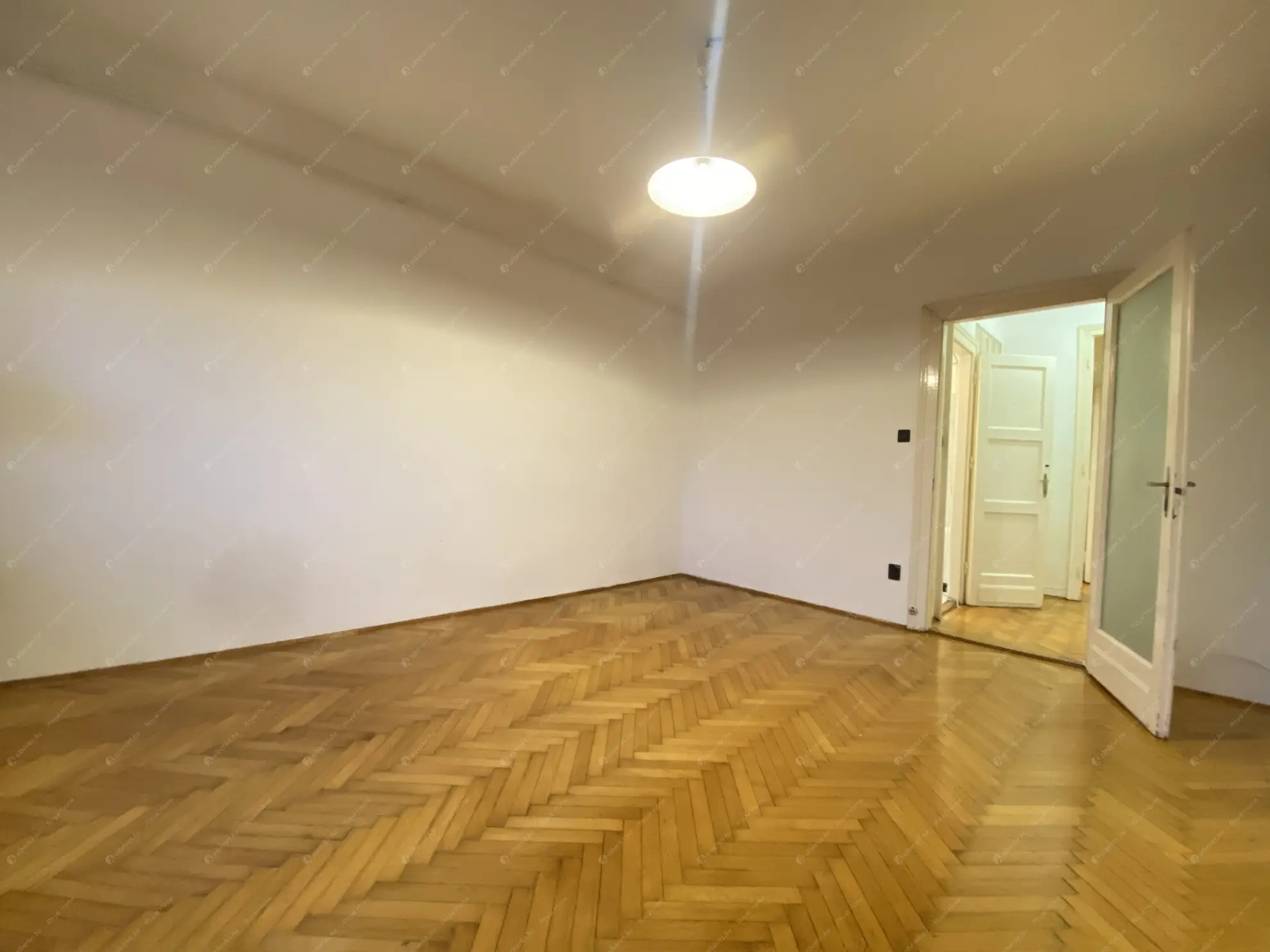 Kiadó albérlet 190000 Ft/hó áron: Budapest, I. kerület  Attila út. Mérete: 41 nm, 1 szobás | Alberlet.hu - 6607403