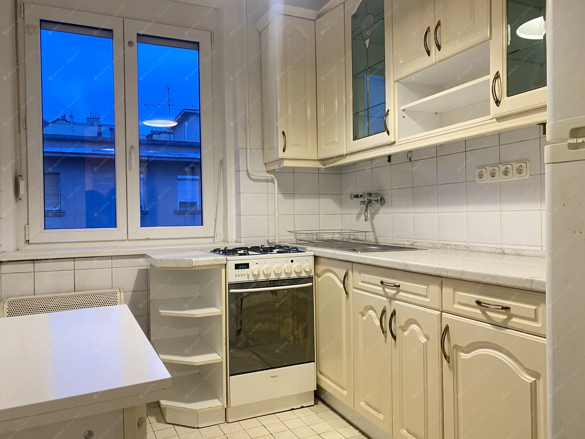 Kiadó albérlet 190000 Ft/hó áron: Budapest, I. kerület  Attila út. Mérete: 41 nm, 1 szobás | Alberlet.hu - 6607410