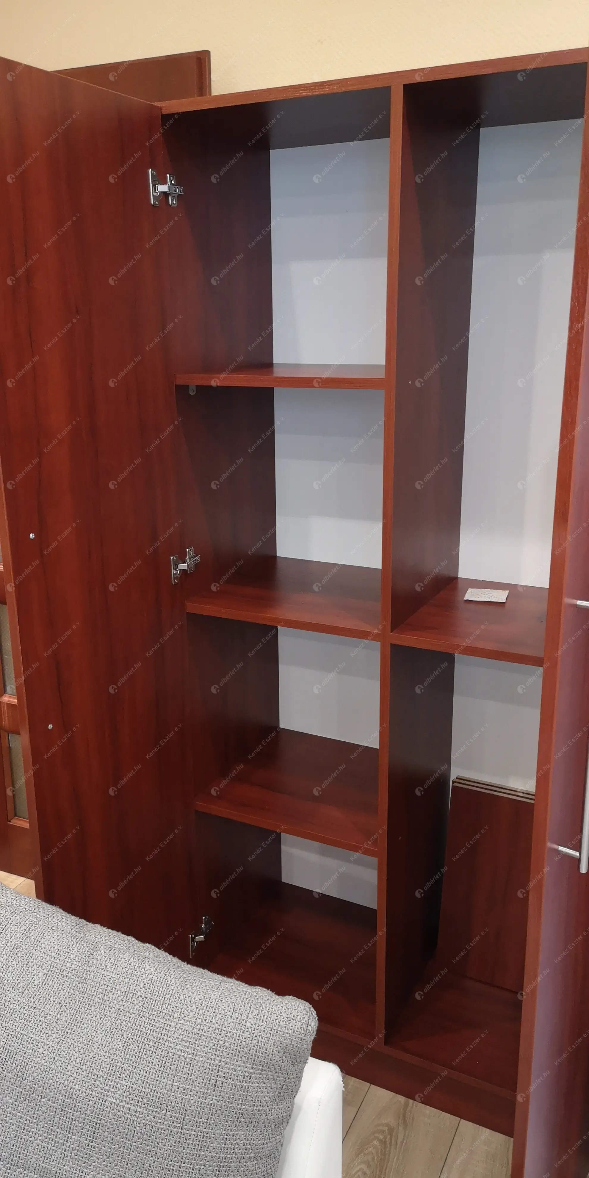 Kiadó albérlet 260000 Ft/hó áron: Budapest, I. kerület  Attila út. Mérete: 41 nm, 2 szobás | Alberlet.hu - 6581021