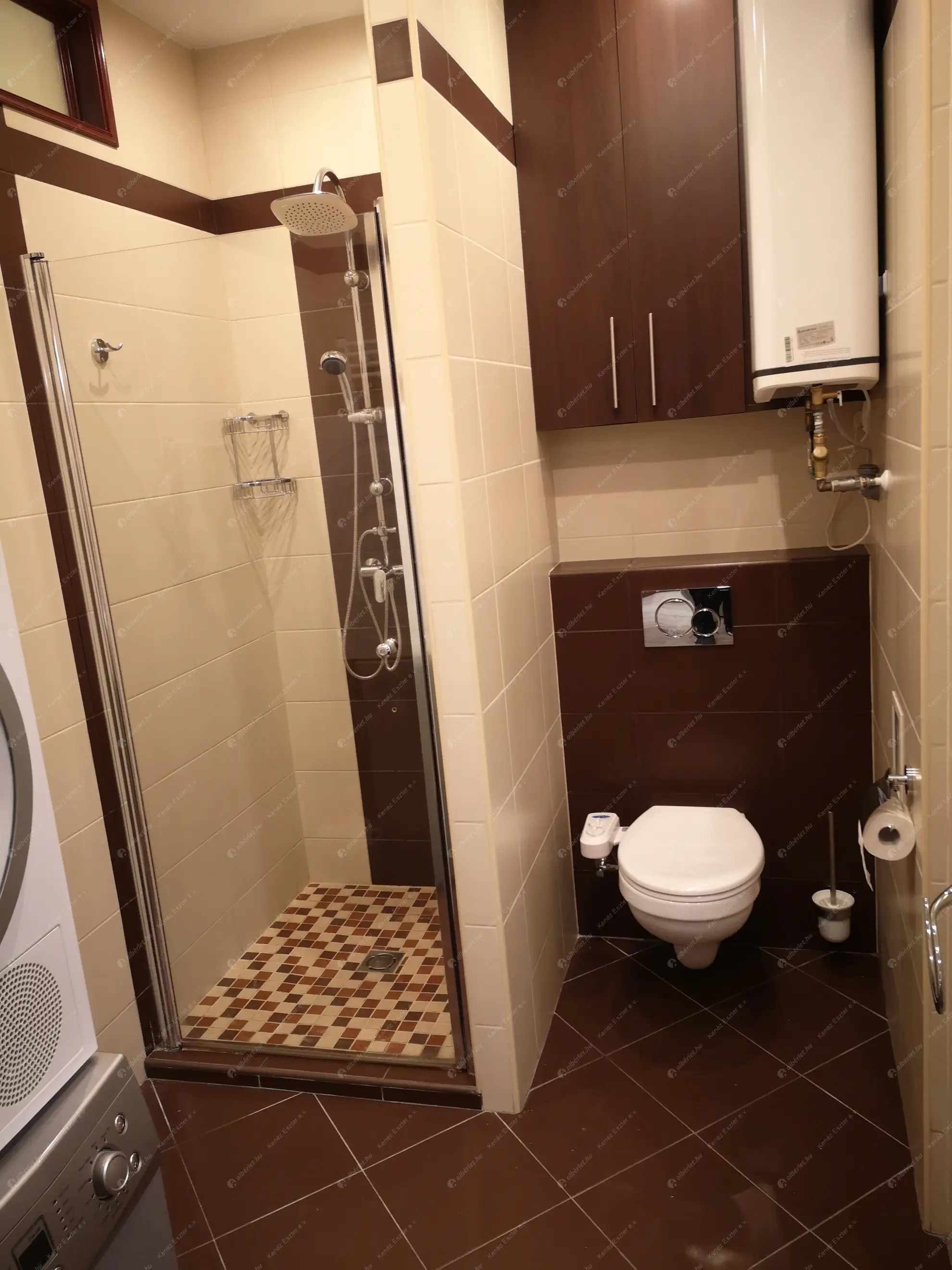 Kiadó albérlet 260000 Ft/hó áron: Budapest, I. kerület  Attila út. Mérete: 41 nm, 2 szobás | Alberlet.hu - 6581033