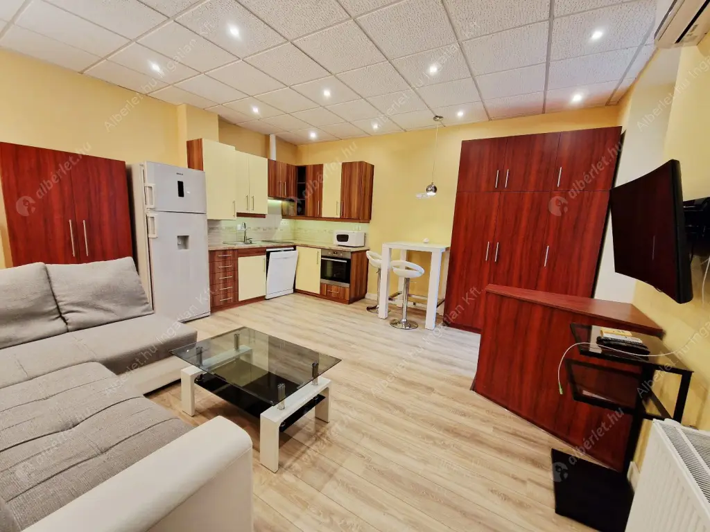 Kiadó albérlet 260000 Ft/hó áron: Budapest, I. kerület  Attila út. Mérete: 41 nm, 1 szobás | Alberlet.hu - 6596986