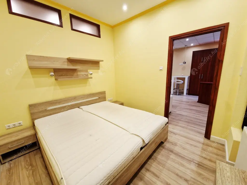 Kiadó albérlet 260000 Ft/hó áron: Budapest, I. kerület  Attila út. Mérete: 41 nm, 1 szobás | Alberlet.hu - 6597000