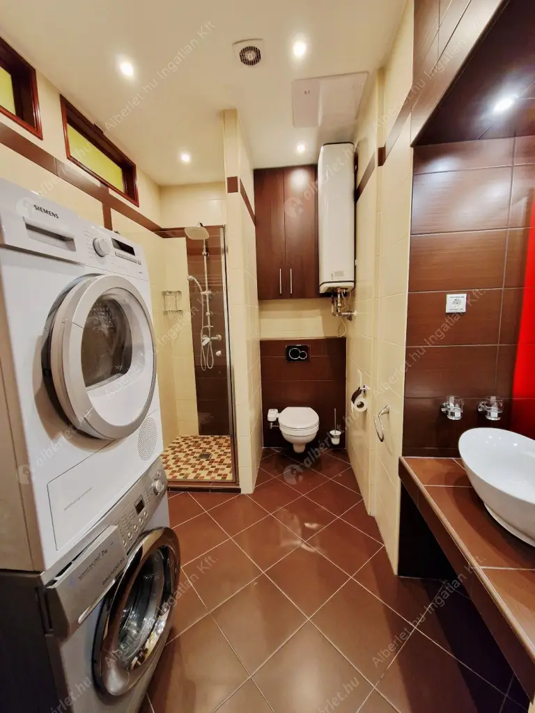 Kiadó albérlet 260000 Ft/hó áron: Budapest, I. kerület  Attila út. Mérete: 41 nm, 1 szobás | Alberlet.hu - 6597005