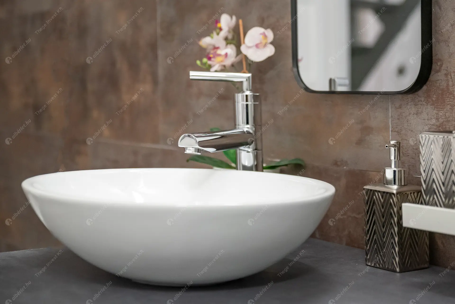 Kiadó albérlet 275000 Ft/hó áron: Budapest, I. kerület  Attila út. Mérete: 46 nm, 1 szobás | Alberlet.hu - 6639241