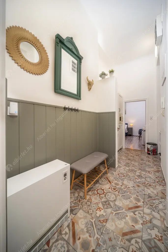 Kiadó albérlet 275000 Ft/hó áron: Budapest, I. kerület  Attila út. Mérete: 46 nm, 2 szobás | Alberlet.hu - 6631957