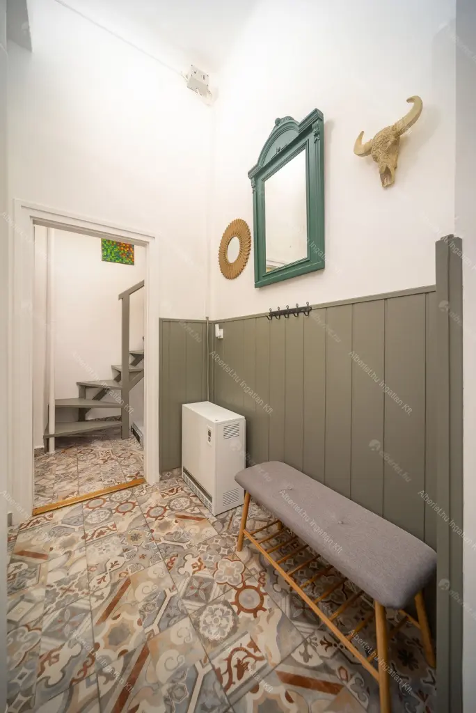 Kiadó albérlet 275000 Ft/hó áron: Budapest, I. kerület  Attila út. Mérete: 46 nm, 2 szobás | Alberlet.hu - 6652040