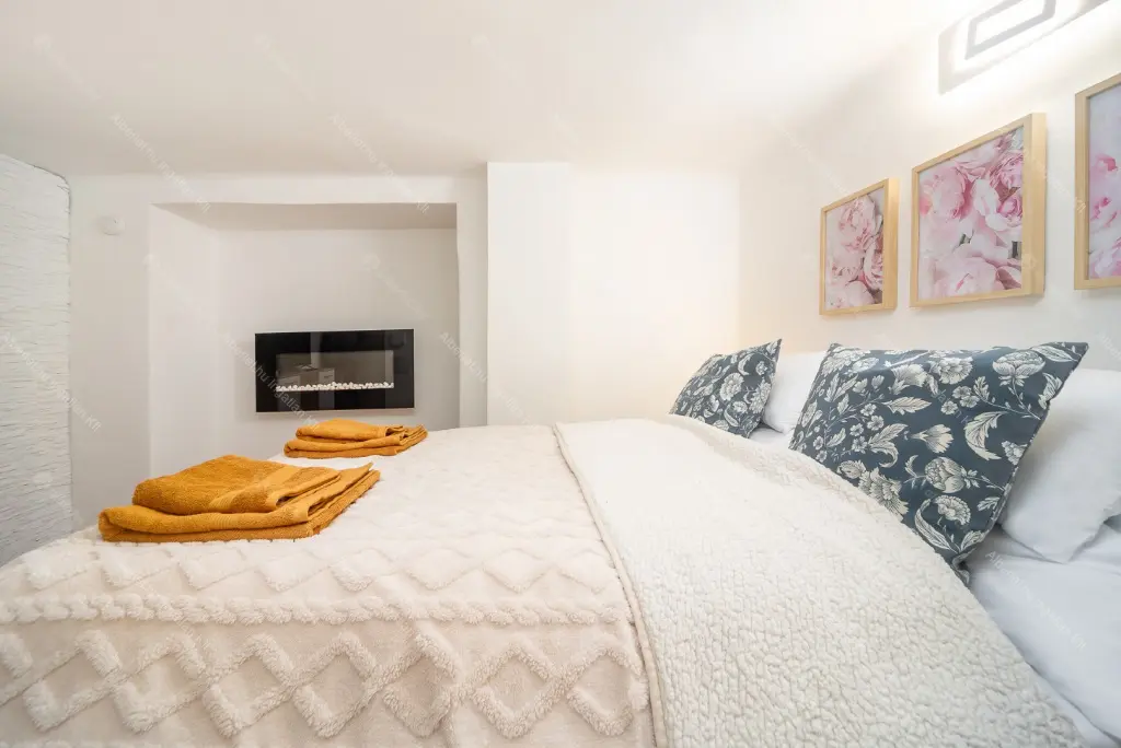 Kiadó albérlet 275000 Ft/hó áron: Budapest, I. kerület  Attila út. Mérete: 46 nm, 2 szobás | Alberlet.hu - 6652041