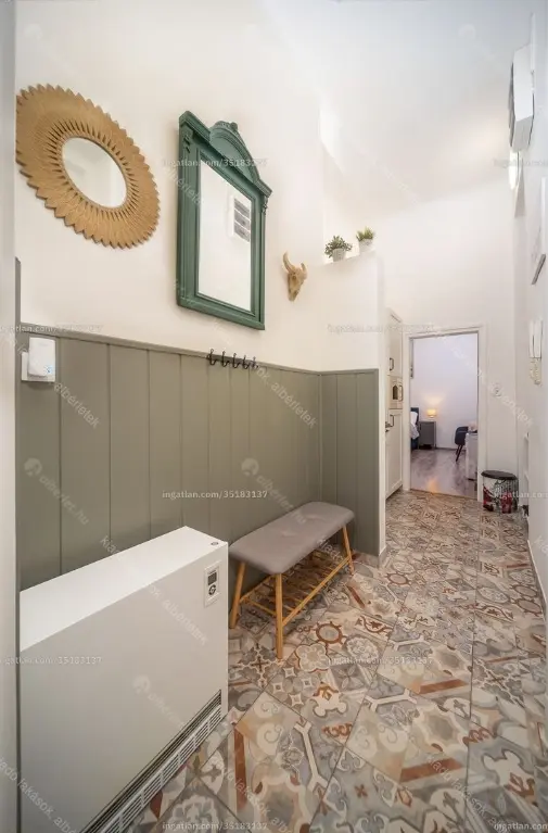 Kiadó albérlet 275000 Ft/hó áron: Budapest, I. kerület  Attila út. Mérete: 46 nm, 2 szobás | Alberlet.hu - 6640413