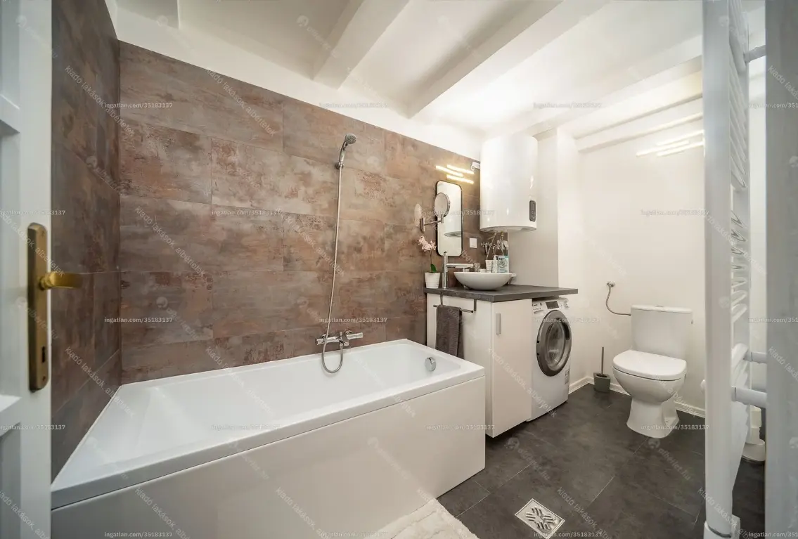 Kiadó albérlet 275000 Ft/hó áron: Budapest, I. kerület  Attila út. Mérete: 46 nm, 2 szobás | Alberlet.hu - 6640423