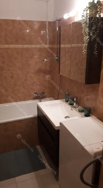 Kiadó albérlet 340000 Ft/hó áron: Budapest, I. kerület  Attila út. Mérete: 52 nm, 2 szobás | Alberlet.hu - 6657645