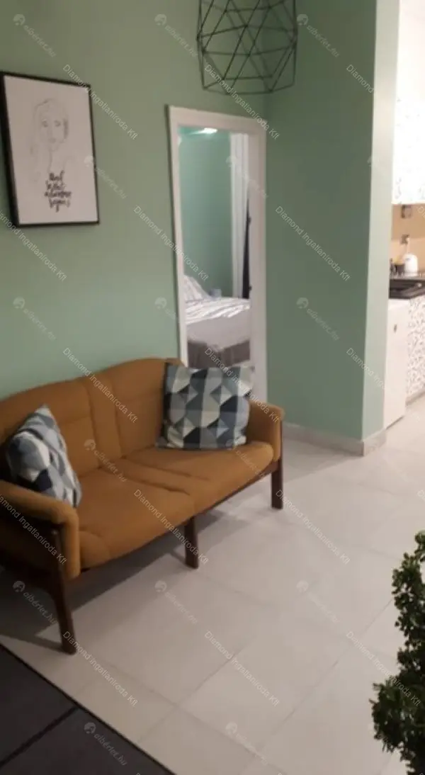 Kiadó albérlet 340000 Ft/hó áron: Budapest, I. kerület  Attila út. Mérete: 52 nm, 2 szobás | Alberlet.hu - 6659374