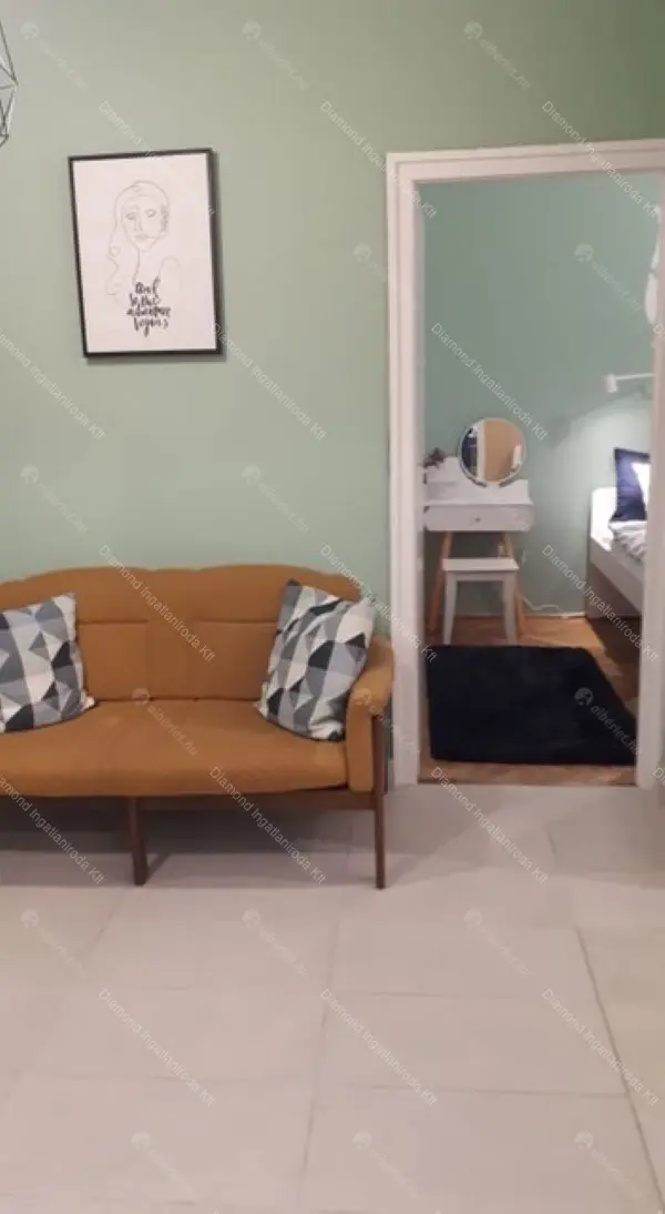 Kiadó albérlet 340000 Ft/hó áron: Budapest, I. kerület  Attila út. Mérete: 52 nm, 2 szobás | Alberlet.hu - 6659384